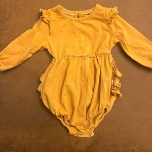 Ruffle Butts long sleeve romper. 6-12 months
